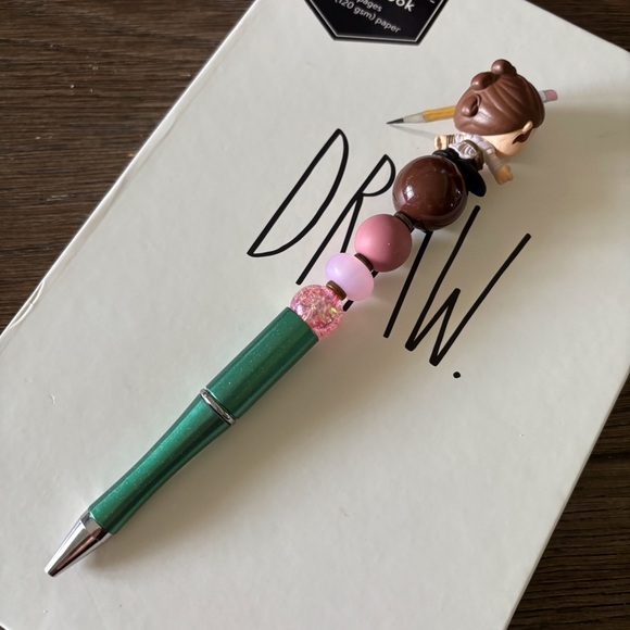 Disney Doorables: Star Wars: Rey handmade beaded pen - Picture 3 of 3